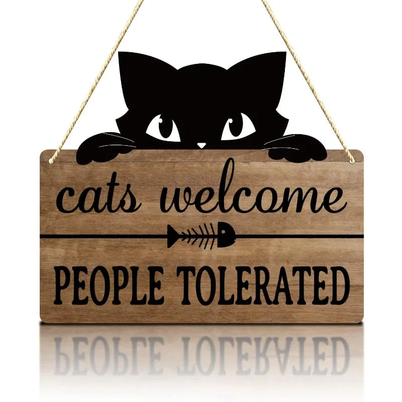 😂 Placa Rústica "Gatos Bem-Vindos, Pessoas Toleradas" – Humor Felino para Casa e Escritório!