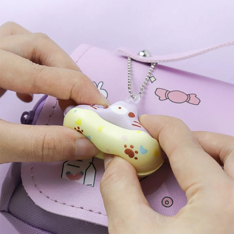 🇰🇷 Estojo 3D Kawaii de Descompressão: À Prova d'Água, Estética Coreana e Alívio do Estresse!