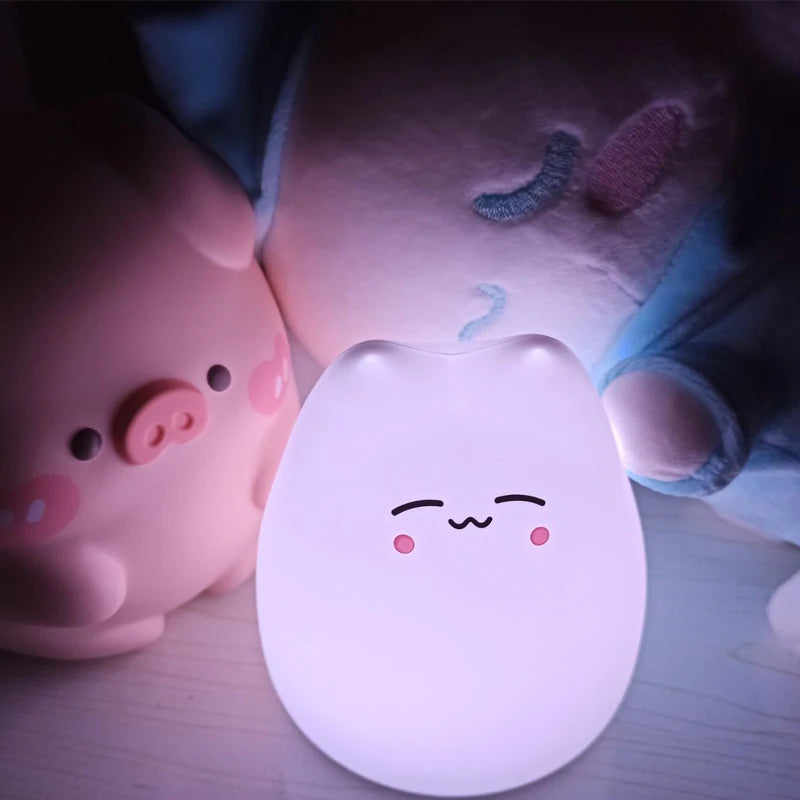 😻 Luminária Noturna Gato Mini: Toque Mágico, 7 Cores e Proteção Ocular – Presente Perfeito para Crianças!