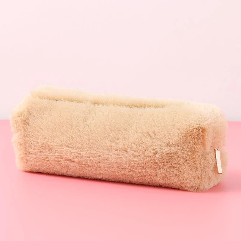 💖 Estojo de Pelúcia Kawaii Grande Capacidade: Bolsa Fofa para Lápis e Material Escolar!