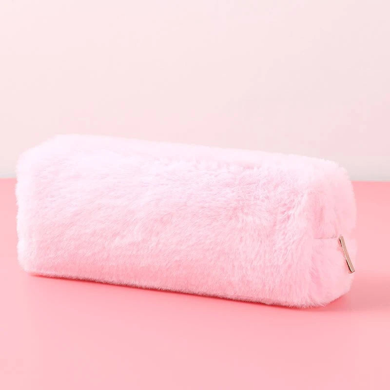 💖 Estojo de Pelúcia Kawaii Grande Capacidade: Bolsa Fofa para Lápis e Material Escolar!