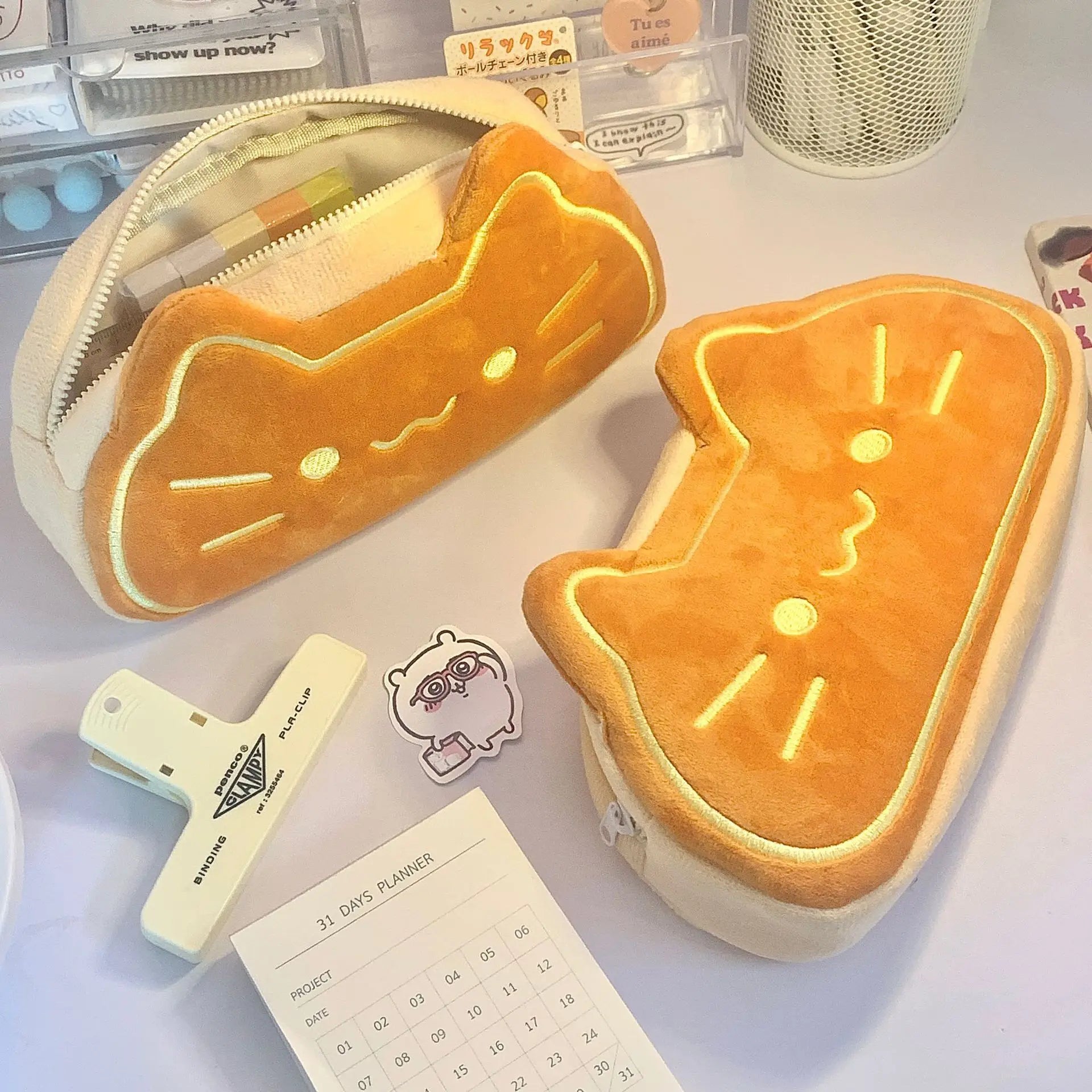 🍯 Estojo de Pelúcia Gato Caramelo (Ins Style): Organizador Fofo e Grande Capacidade!