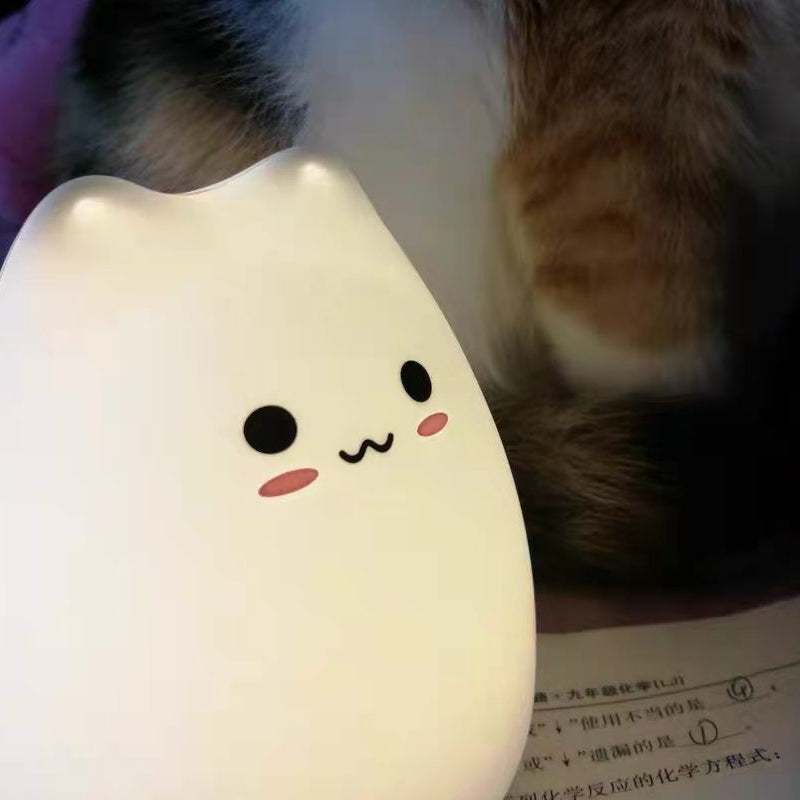 😻 Luminária Noturna Gato Mini: Toque Mágico, 7 Cores e Proteção Ocular – Presente Perfeito para Crianças!